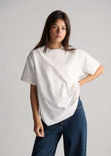 Load image into Gallery viewer, Basic Throwback Tee
