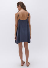 Load image into Gallery viewer, Swing Dress