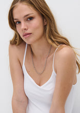 Load image into Gallery viewer, Tube Link Necklace