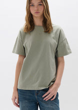 Load image into Gallery viewer, Basic Boyfriend Tee