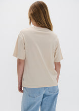 Load image into Gallery viewer, Billie Tee