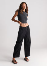 Load image into Gallery viewer, Skylar Barrel Jeans