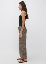Load image into Gallery viewer, Breeze Pants