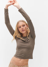 Load image into Gallery viewer, Alicia Crew Neck Long Sleeve