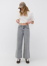 Load image into Gallery viewer, Baggy Low Rise Jeans