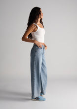 Load image into Gallery viewer, Baggy Low Rise Jeans