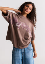 Load image into Gallery viewer, Thrift Ringer Tee