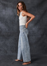 Load image into Gallery viewer, Cameron Jeans