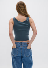 Load image into Gallery viewer, Tight Singlet