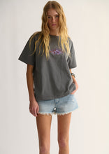 Load image into Gallery viewer, Throwback Tee