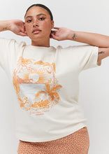 Load image into Gallery viewer, Throwback Tee