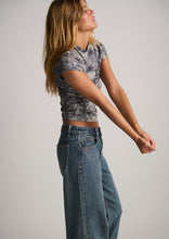 Load image into Gallery viewer, Weekday Tee
