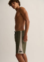 Load image into Gallery viewer, 90's Boardies