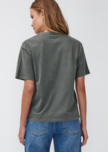 Load image into Gallery viewer, Billie Tee