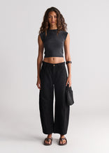 Load image into Gallery viewer, Skylar Barrel Jeans