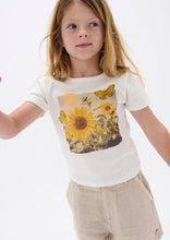 Load image into Gallery viewer, Quinn Tee