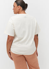 Load image into Gallery viewer, Throwback Tee