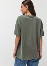 Load image into Gallery viewer, Basic Dad Tee