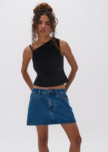 Load image into Gallery viewer, Tarryn Singlet