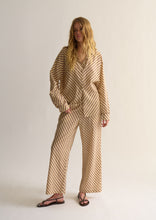 Load image into Gallery viewer, Leon Shirt