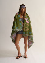 Load image into Gallery viewer, Beach Throw