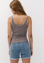 Load image into Gallery viewer, Koa Singlet