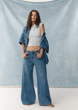 Load image into Gallery viewer, Super Wide Jeans