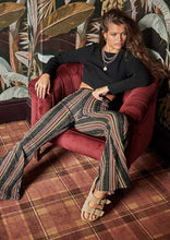 Load image into Gallery viewer, Farrah Flares