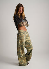 Load image into Gallery viewer, Baggy Low Rise Jeans