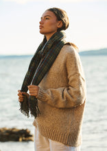 Load image into Gallery viewer, Huntington Scarf