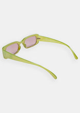 Load image into Gallery viewer, Becky Sunglasses