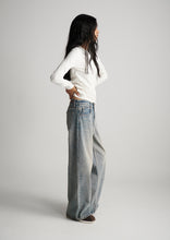 Load image into Gallery viewer, Baggy Low Rise Jeans