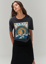 Load image into Gallery viewer, Ocean Sun Bibs Tee