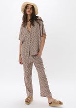 Load image into Gallery viewer, Breeze Pants