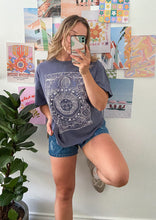 Load image into Gallery viewer, Tarot Card Billie Tee
