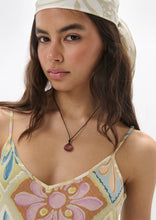 Load image into Gallery viewer, Resin Shell Necklace