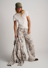 Load image into Gallery viewer, Romy Tee