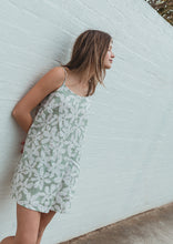 Load image into Gallery viewer, Swing Dress