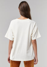 Load image into Gallery viewer, Throwback Tee