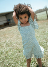 Load image into Gallery viewer, Field Dress