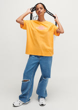 Load image into Gallery viewer, Thrift Tee