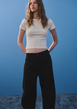 Load image into Gallery viewer, Skylar Barrel Jeans
