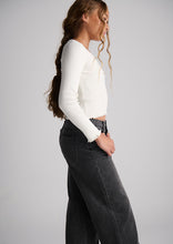 Load image into Gallery viewer, Sonny Frill Long Sleeve