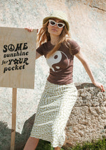 Load image into Gallery viewer, Quinn Tee