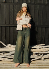 Load image into Gallery viewer, Baggy Low Rise Jeans