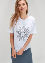Load image into Gallery viewer, Billie Tee