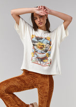 Load image into Gallery viewer, Throwback Tee
