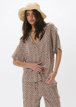 Load image into Gallery viewer, Breeze Shirt