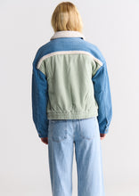 Load image into Gallery viewer, Sheoak Jacket