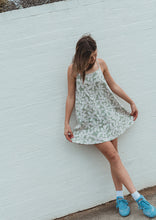 Load image into Gallery viewer, Swing Dress